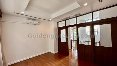 4-Bedrooms, 5-Bathrooms Single Modern House in compound with private pool - Baan Sansiri 67