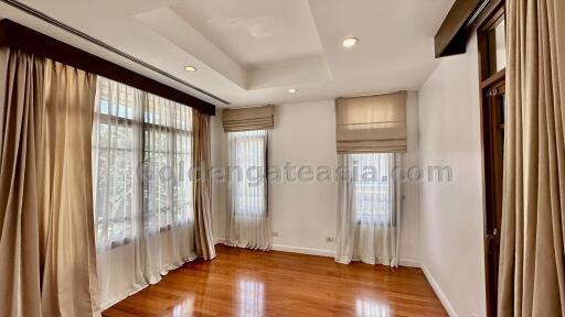 4-Bedrooms, 5-Bathrooms Single Modern House in compound with private pool - Baan Sansiri 67