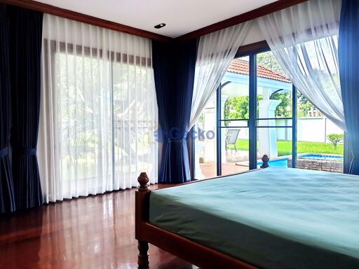 4 Bedrooms House East Pattaya H009539