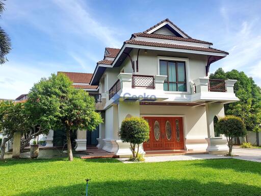 4 Bedrooms House East Pattaya H009539