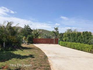 2 Bedroom Thai style house for Sale near Khao Kalok area - Pranburi