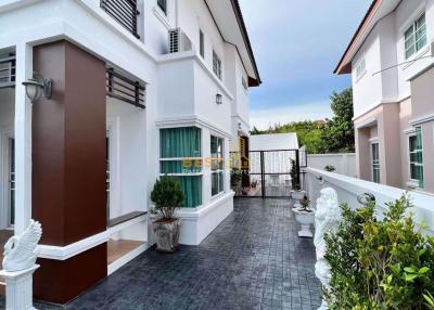 3 Bedrooms Villa / Single House in Sirisa12 North Pattaya H011223