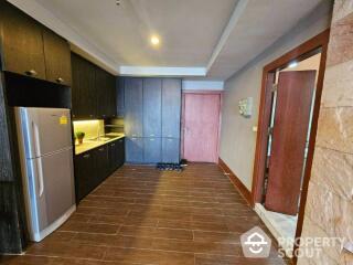 1-BR Condo at Nusa State Tower Condominium near BTS Saphan Taksin