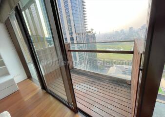 2-Bedrooms on High floor overlooking Bangkok Sports Club - Hansar Ratchadamri