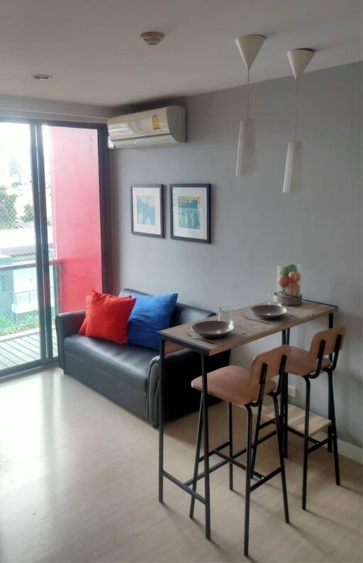 1 bedroom 1 bathroom size 35 sqm. Click Condo Sukhumvit 65 for Rent 13,000THB