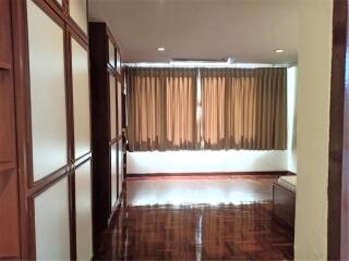 3 bedrooms 3 bathrooms 200 sqm Grandville House for rent 60,000THB Condominium