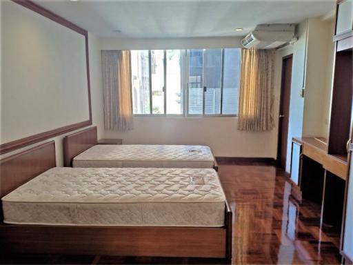 3 bedrooms 3 bathrooms 200 sqm Grandville House for rent 60,000THB Condominium