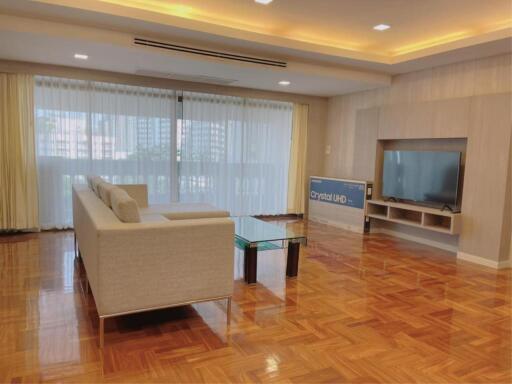 3 bedrooms 3 bathrooms size 300 sqm. Mitr Mansion for Rent 70,000THB