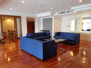 3 bedrooms 3 bathrooms (1maid+1 bathroom) 285sqm for rent 75,000THB by Shanti Sadan