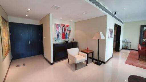 3 bedrooms 4 bathrooms size 258sqm. The Park Chidlom for Rent 200,000THB