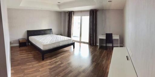 TONSON COURT - 2 Beds 3 Bath + 1 Maid room 170sqm 7th Floor RENT 65000thb SALE 13.4M