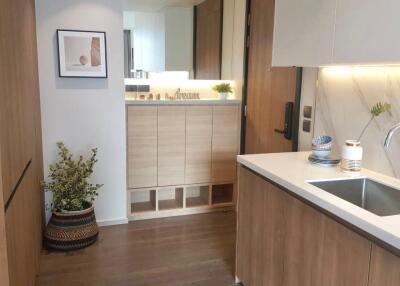 2 bedrooms 2 bathrooms 70sqm for rent 70,000THB by Muniq Sukhumvit 23