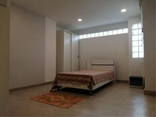 3 bedrooms 3 bathrooms size 190 sqm. Baan Mitra Sukhumvit 31-39 for Rent 55,000THB