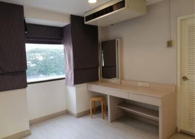 3 bedrooms 3 bathrooms size 190 sqm. Baan Mitra Sukhumvit 31-39 for Rent 55,000THB