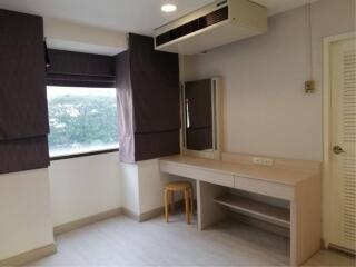 3 bedrooms 3 bathrooms size 190 sqm. Baan Mitra Sukhumvit 31-39 for Rent 55,000THB