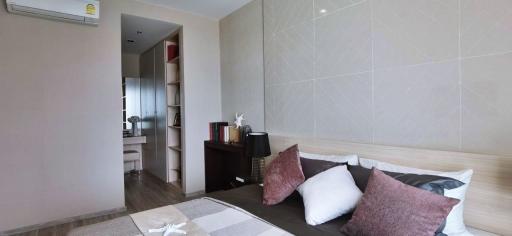 Beachfront Condo for Sale in Aeras Jomtien