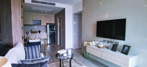 Beachfront Condo for Sale in Aeras Jomtien