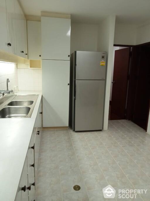 3-BR Apt. near BTS Phrom Phong