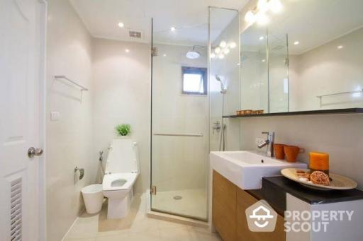 3-BR Apt. near MRT Sukhumvit