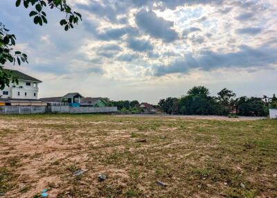 Great Location Land for Sale in Bang Saray