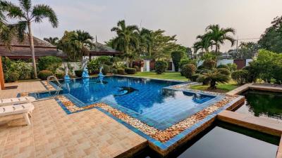 Gorgeous Garden House for Sale Wat Yan