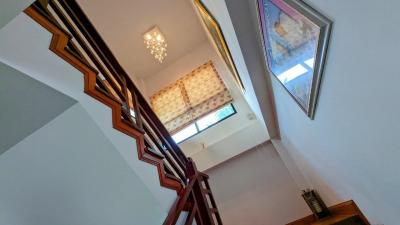 Gorgeous Garden House for Sale Wat Yan