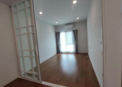 For Rent Bangkok Single House Burasiri Panya-Indra Liap Khlong Song Khlong Sam Wa