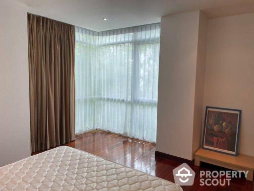 2-BR Condo at Urbana Sukhumvit 15 near BTS Nana (ID 531262)