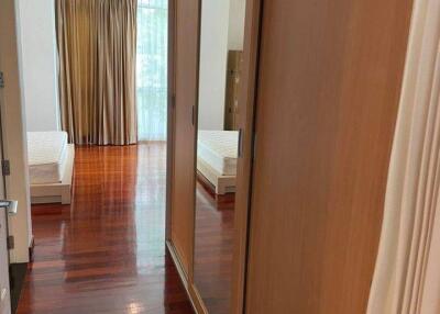 2-BR Condo at Urbana Sukhumvit 15 near BTS Nana (ID 531262)