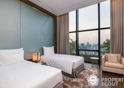 3-BR Serviced Apt. near BTS Phrom Phong