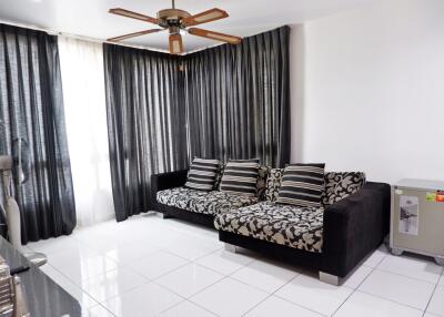 The Lofts Condo 1 Bed for Sale at Pratumnak