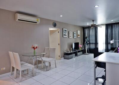 The Lofts Condo 1 Bed for Sale at Pratumnak