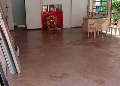 Commercial for Sale in Rong Muang