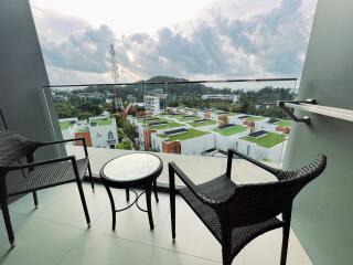 Spacious 1 bedroom apartment between Surin and Ban Thao Beach