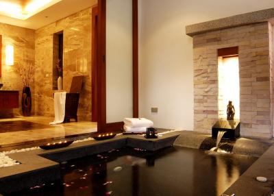 Five-bedroom Luxury Villa on the most prestigious area of Phuket