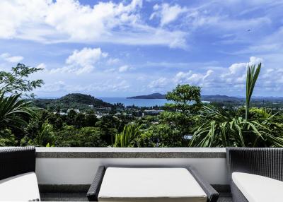 Ten-bedroom Luxury Villa on the most prestigious area of Phuket