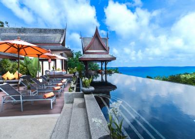 Ten-bedroom Luxury Villa on the most prestigious area of Phuket