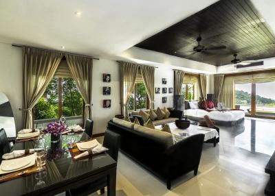 Ten-bedroom Luxury Villa on the most prestigious area of Phuket