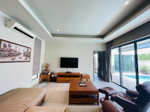 3 Bedrooms Pool House in East Pattaya