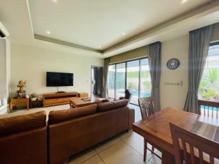 3 Bedrooms Pool House in East Pattaya