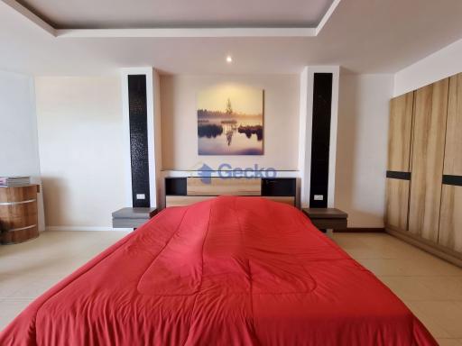 Studio Condo in Paradise Condominium Jomtien C010593