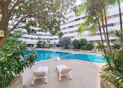 Studio Condo in Paradise Condominium Jomtien C010593