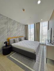 2 bed Condo in Noble Ploenchit Lumphini Sub District C020377