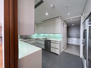 3 bed Condo in The Met Thungmahamek Sub District C020369