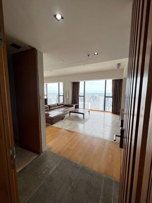 3 bed Condo in The Met Thungmahamek Sub District C020369