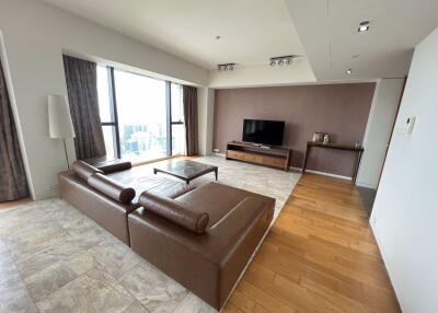 3 bed Condo in The Met Thungmahamek Sub District C020369