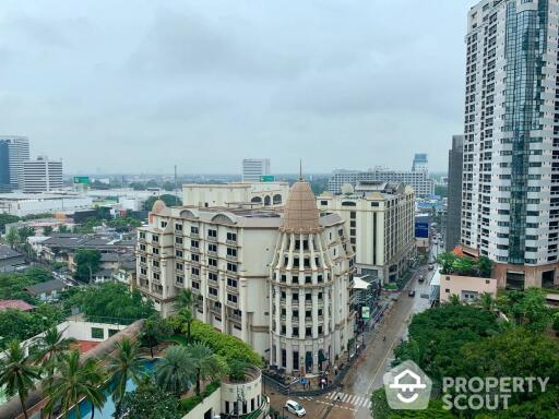 1-BR Condo at The Lumpini 24 near BTS Phrom Phong