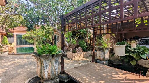 Beautiful Bali Style Pool Villa House for Sale