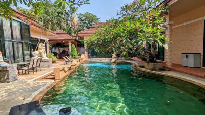 Beautiful Bali Style Pool Villa House for Sale