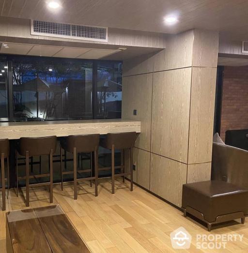 2-BR Condo at Na Vara Residence near BTS Chit Lom